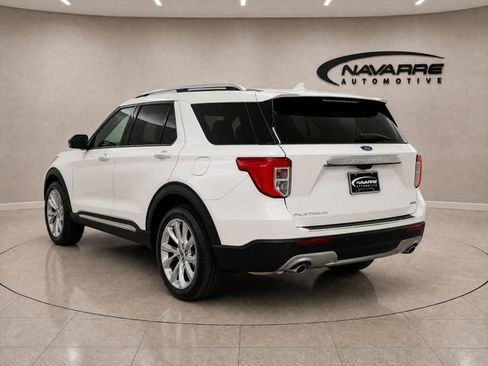 Used 2022 Ford Explorer Platinum w/ Technology Package AWD/4WD image 5