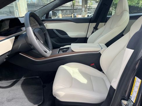 Used 2023 Tesla Model S Standard Range AWD/4WD image 3