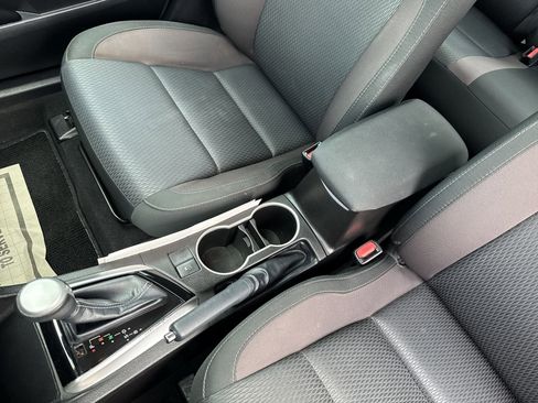 Used 2019 Toyota Corolla LE FWD image 22