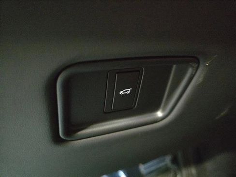 New 2026 Land Rover Range Rover Sport SE image 27