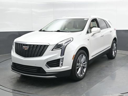 Used 2024 Cadillac XT5 Premium Luxury w/ LPO, Floor Liner Package AWD/4WD image 6