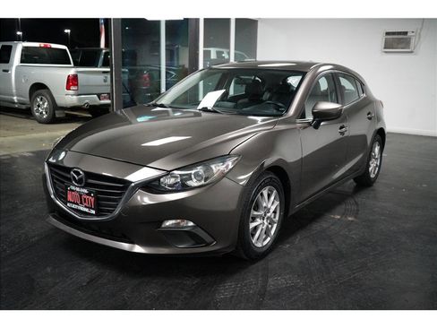 Used 2014 MAZDA MAZDA3 i Grand Touring image 3