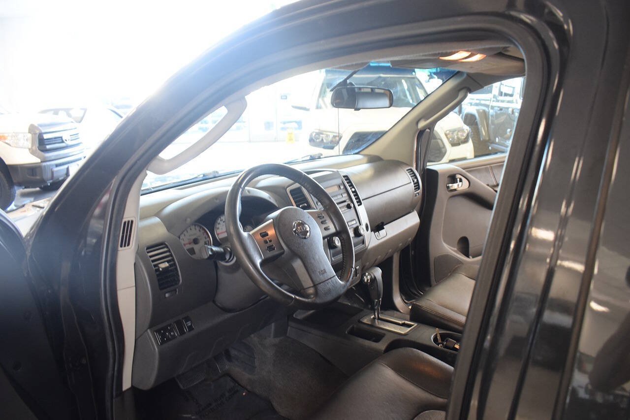 Used 2010 Nissan Frontier PRO-4X w/ Pro-4x Value Truck Pkg AWD/4WD image 23