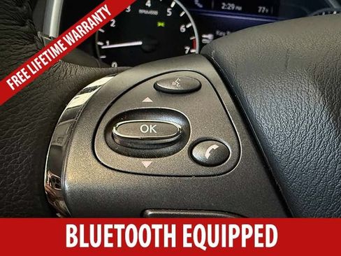 Used 2023 Nissan Murano SV w/ SV Midnight Edition Package FWD image 12