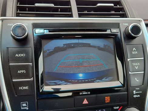 Used 2017 Toyota Camry XSE image 15