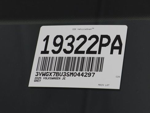 Used 2025 Volkswagen Jetta SEL image 26