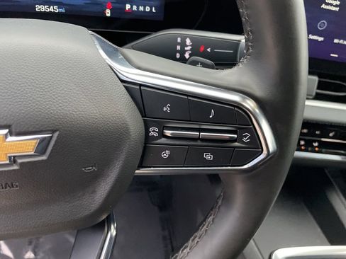 Used 2025 Chevrolet Equinox LT image 14