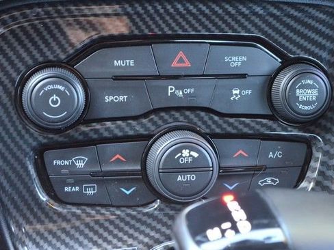 Used 2022 Dodge Challenger R/T image 29