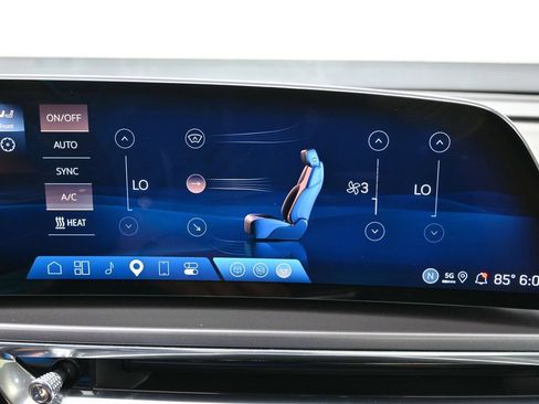 Used 2024 Cadillac Lyriq Tech RWD image 29