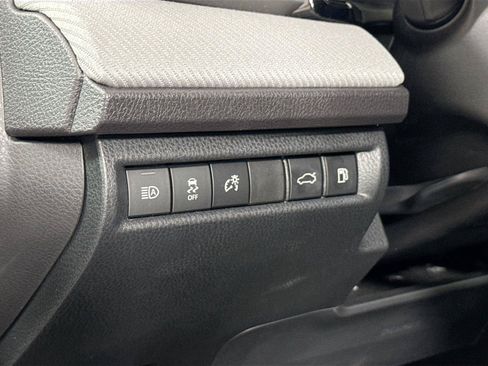 Certified 2025 Toyota Camry SE FWD image 15