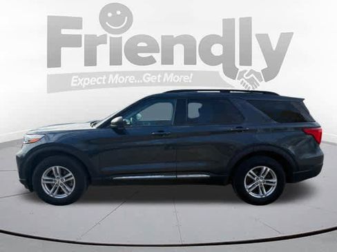 Used 2022 Ford Explorer XLT w/ Class IV Trailer Tow Package image 8