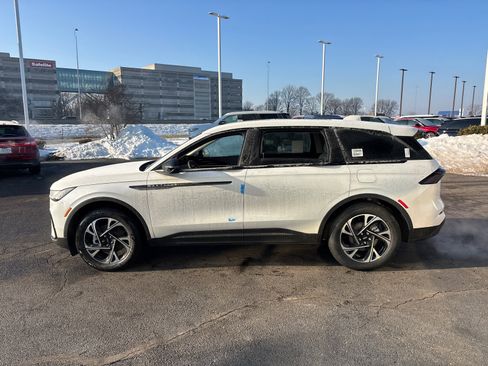 New 2026 Lincoln Nautilus Premier w/ Equipment Group 102A AWD/4WD image 4