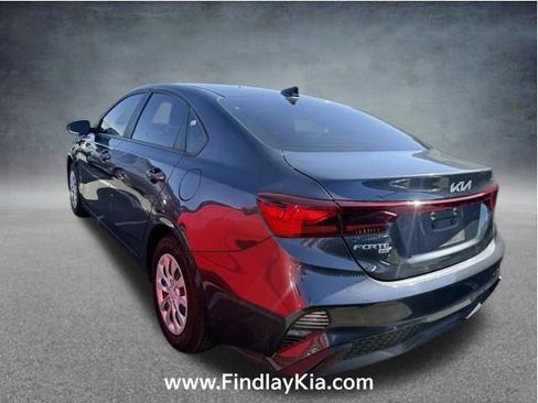 Used 2023 Kia Forte LX FWD image 2