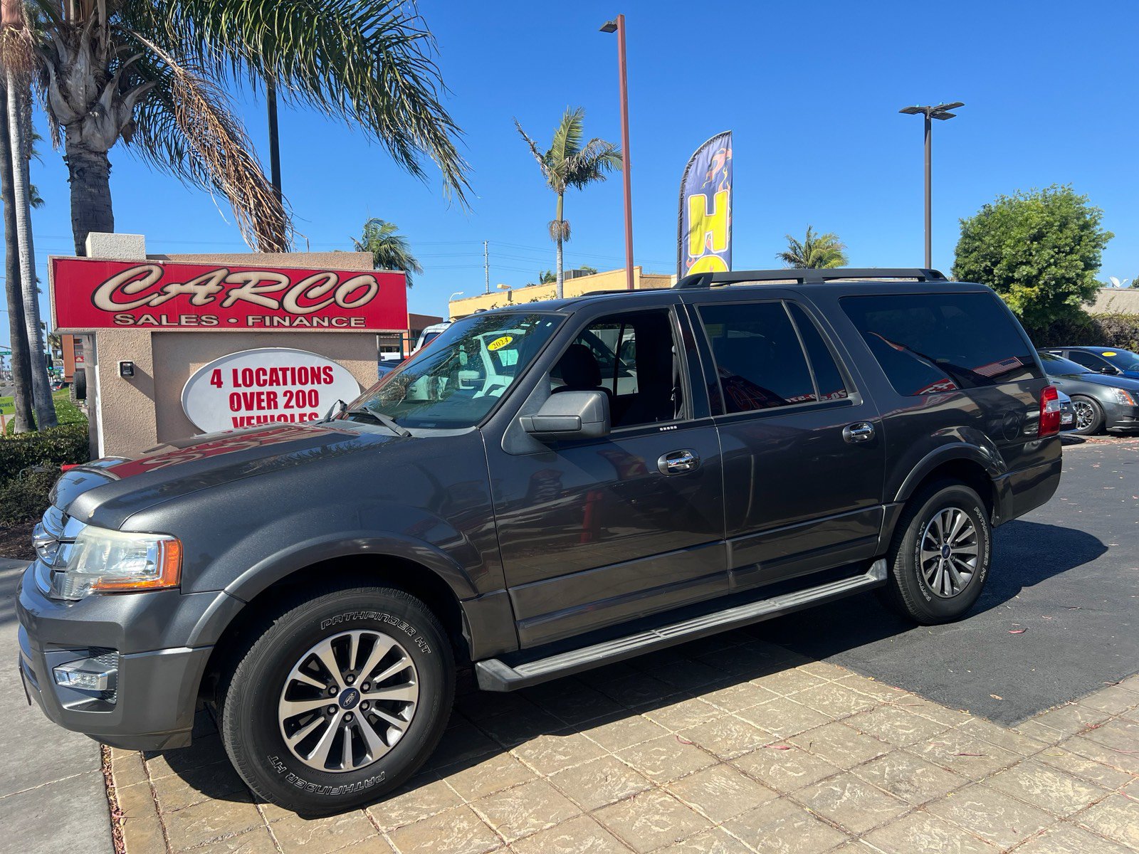 Used 2017 Ford Expedition EL XLT RWD image 5