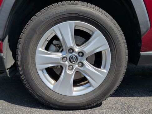 Used 2019 Toyota RAV4 XLE w/ All Weather Liner Package AWD/4WD image 14