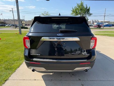 Used 2022 Ford Explorer Limited AWD/4WD image 8