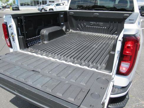 Used 2024 GMC Sierra 1500 Elevation AWD/4WD image 29