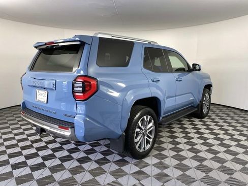 Used 2025 Toyota 4Runner Limited AWD/4WD image 9