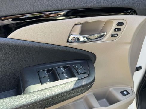 Used 2019 Honda Ridgeline RTL-E image 18