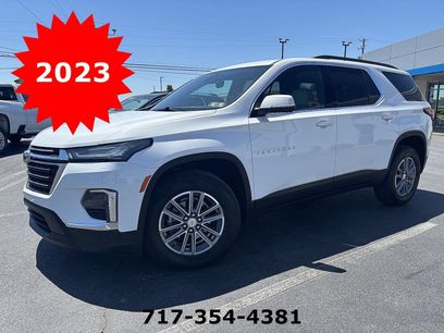Used 2023 Chevrolet Traverse LT w/ Rear Camera Mirror Package