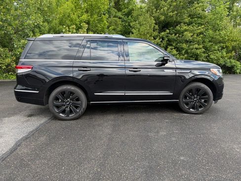 Used 2024 Lincoln Navigator Reserve AWD/4WD image 17