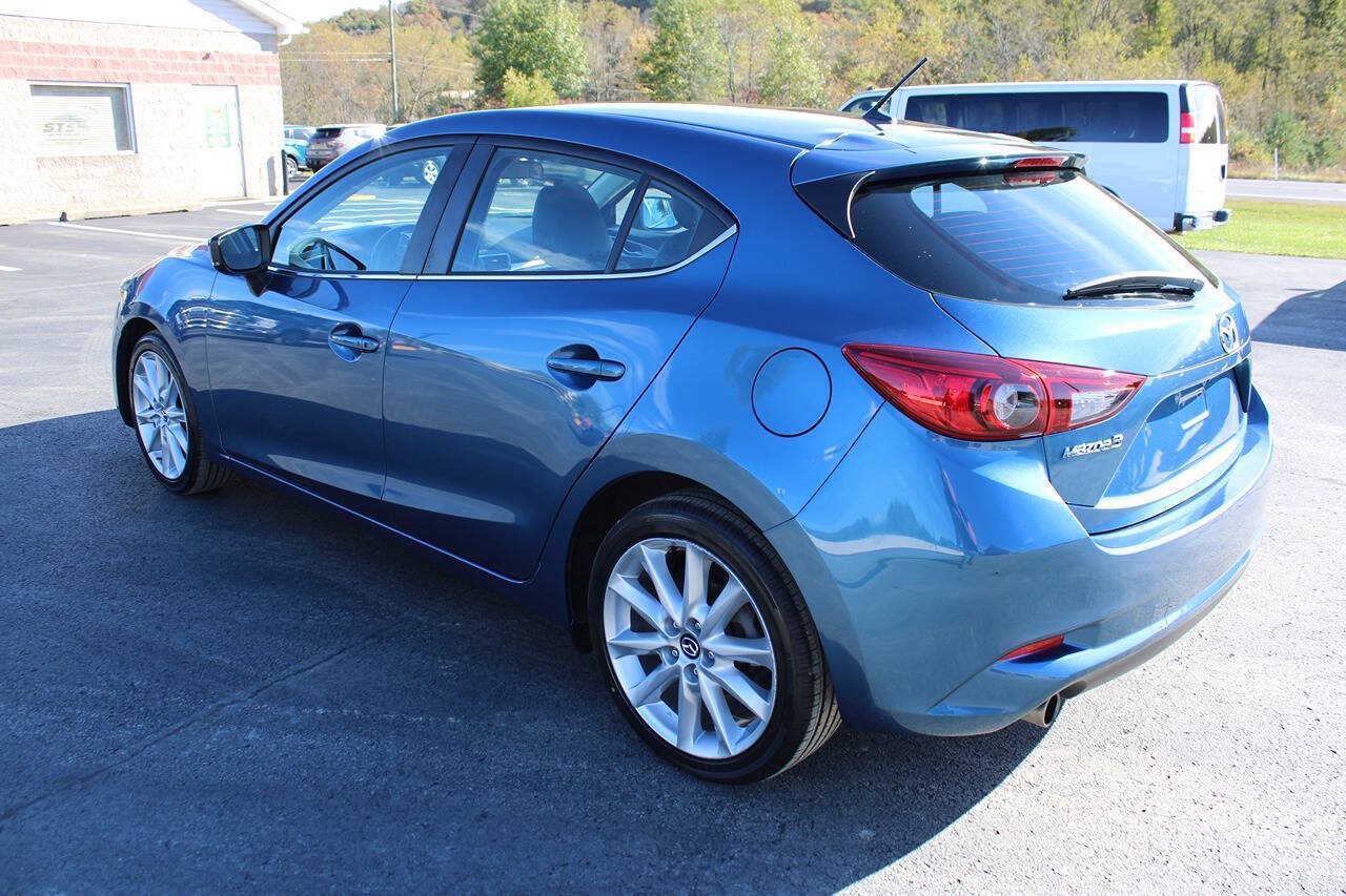 Used 2017 MAZDA MAZDA3 Touring FWD image 3