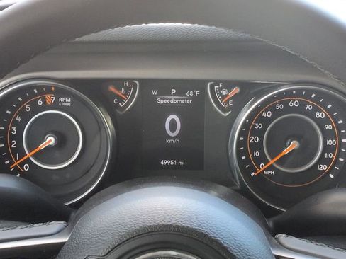 Used 2023 Jeep Gladiator Sport AWD/4WD image 18