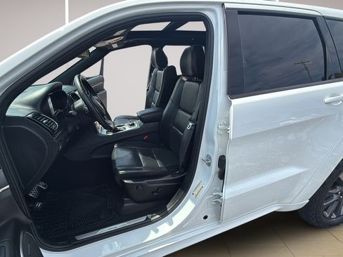 Used 2019 Jeep Grand Cherokee High Altitude AWD/4WD image 32