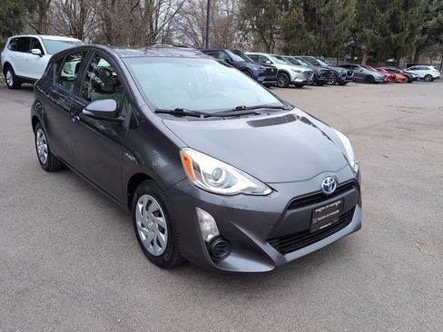 Used 2015 Toyota Prius C One image 2