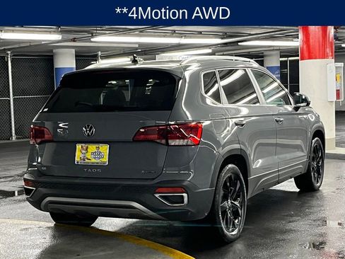 Used 2023 Volkswagen Taos SE w/ Panoramic Sunroof Package AWD/4WD image 6