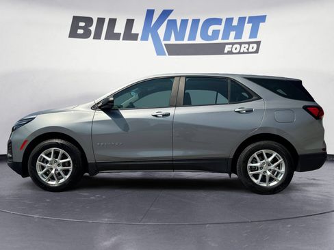 Used 2024 Chevrolet Equinox LS w/ Driver Confidence II Package FWD image 2