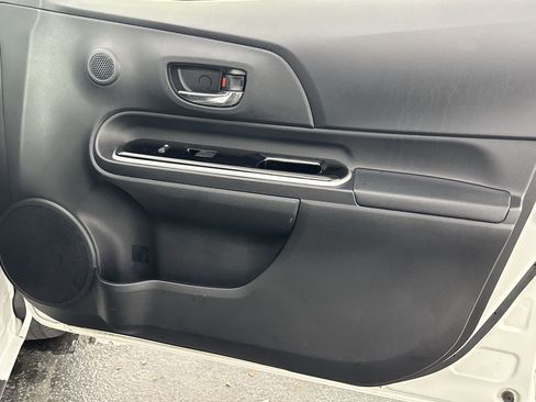 Used 2016 Toyota Prius C Two image 34