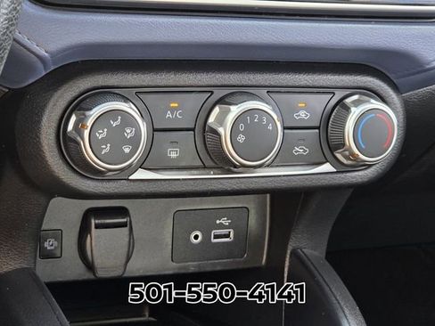 Used 2023 Nissan Versa SV FWD image 23