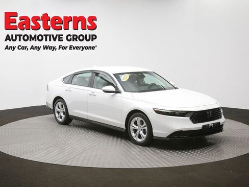 Used 2025 Honda Accord LX image 47