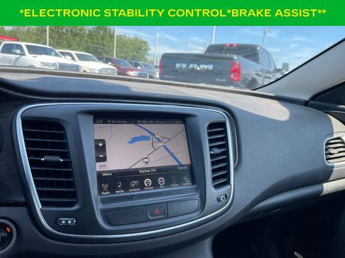 Used 2015 Chrysler 200 C w/ Sun/Sound Group FWD image 10