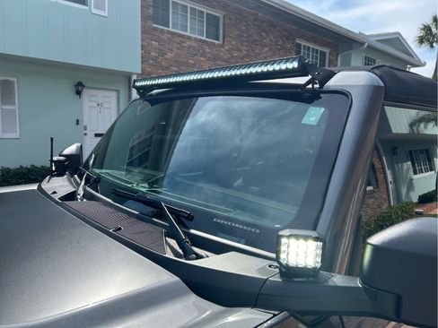 Used 2024 Ford Bronco Wildtrak image 4