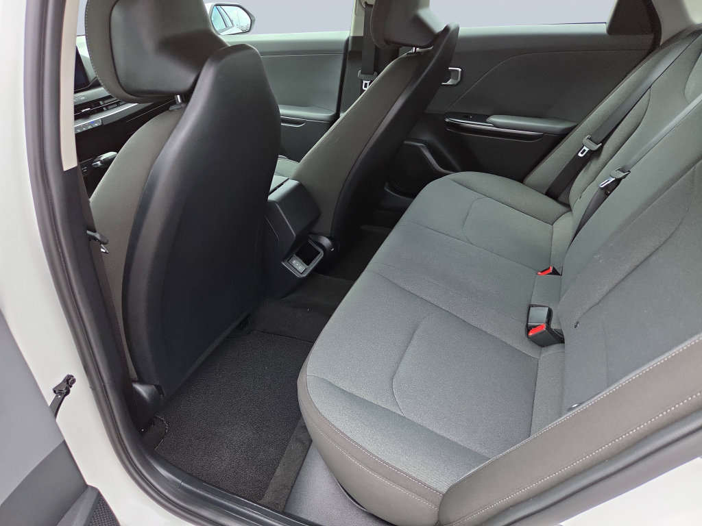 Used 2026 Kia K4 FWD image 29