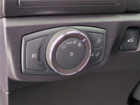 Used 2018 Ford Fusion Titanium image 18