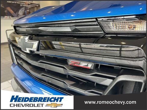 Used 2024 Chevrolet Colorado Z71 w/ Z71 Convenience Package 2 AWD/4WD image 35