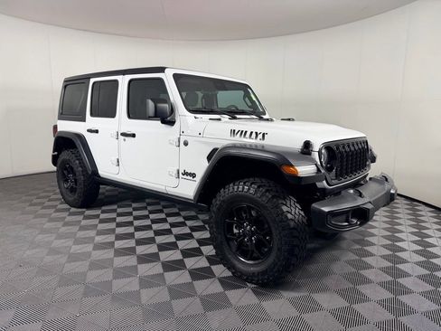 Used 2024 Jeep Wrangler Unlimited Sport AWD/4WD image 3