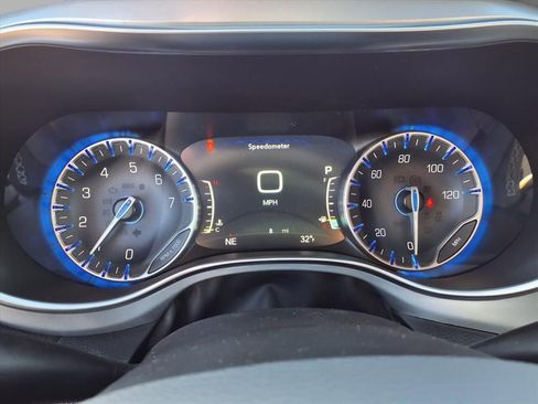 New 2026 Chrysler Pacifica Limited image 13