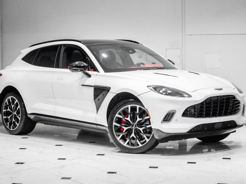 Used 2021 Aston Martin DBX AWD/4WD image 44
