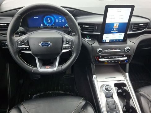 Used 2020 Ford Explorer ST w/ Premium Technology Package image 27