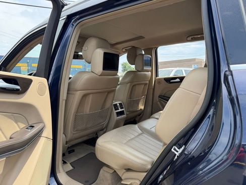 Used 2014 Mercedes-Benz GL 450 4MATIC image 14