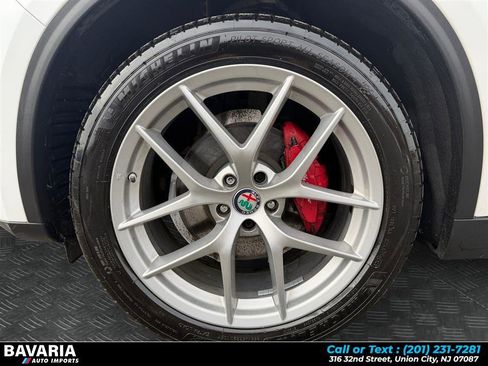 Used 2018 Alfa Romeo Stelvio Ti Sport image 9