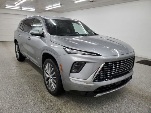 New 2026 Buick Enclave Avenir w/ Super Cruise Package image 3