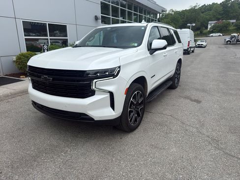 Used 2024 Chevrolet Tahoe RST w/ Luxury Package AWD/4WD image 2