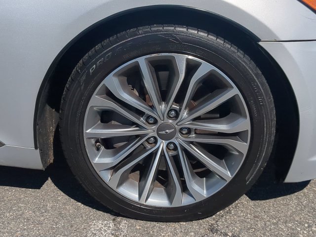 Used 2017 Genesis G80 3.8 w/ Option Group 03 AWD/4WD image 10