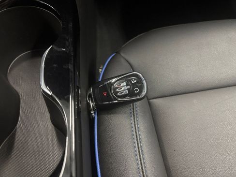Used 2025 Buick Envista Sport Touring FWD image 22