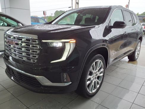 Used 2024 GMC Acadia Denali w/ Super Cruise Package image 7